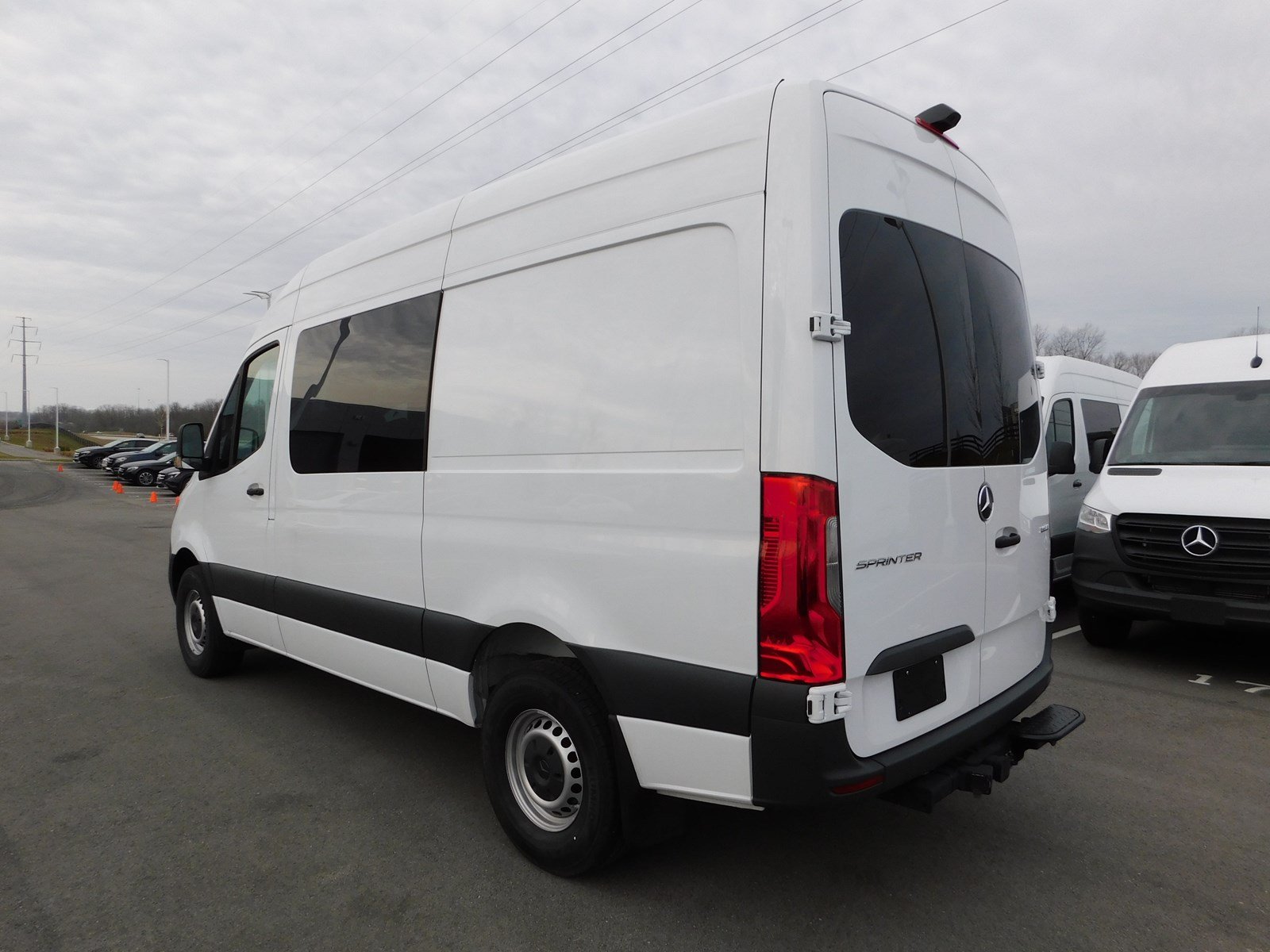 mercedes benz sprinter passenger van specs